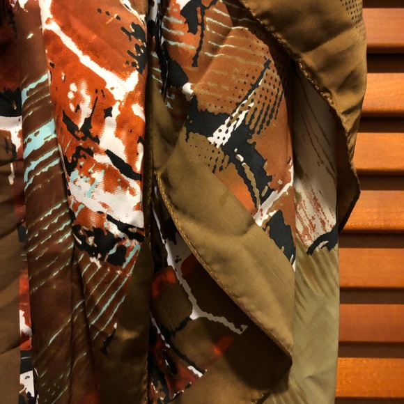 Made of Me Square Scarf Lg Tan/Brown/Blue NWT - Picture 2 of 6